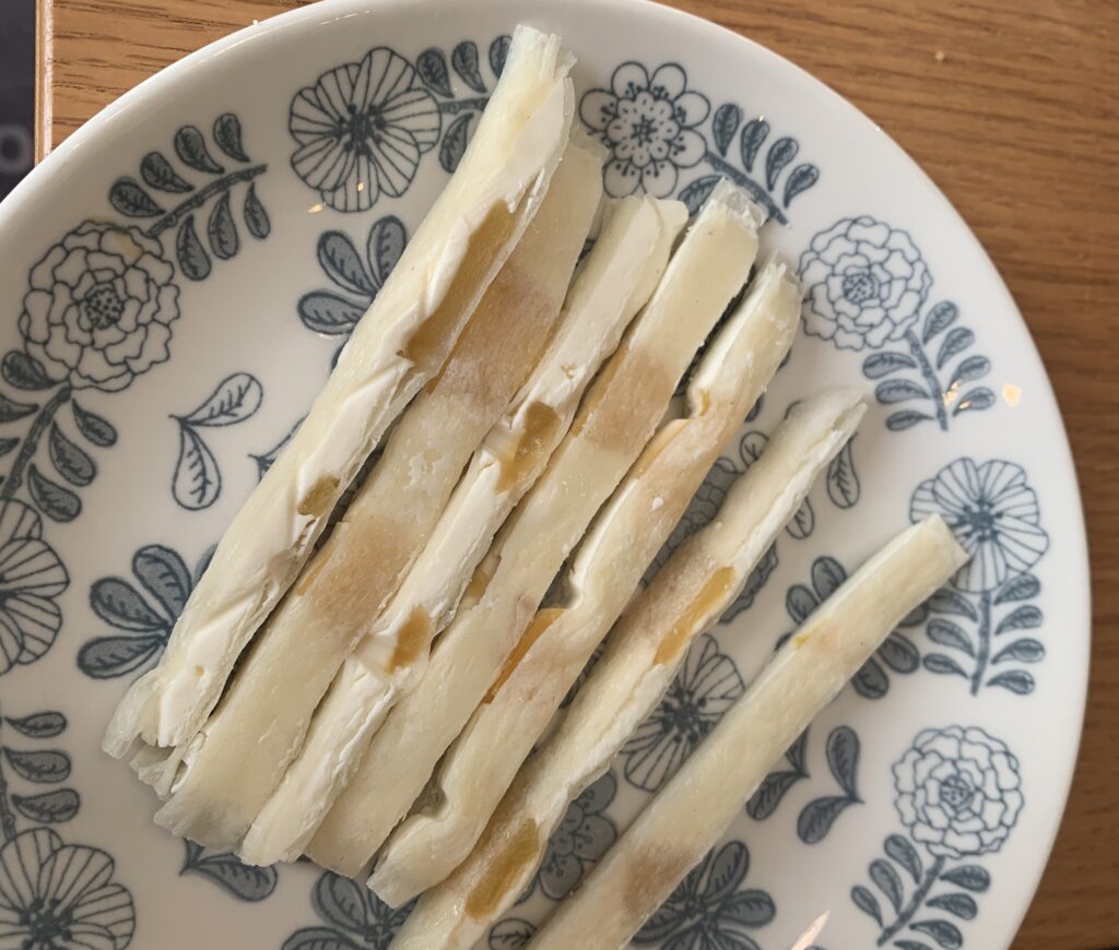 超絶おいしいスーパー・ツルヤの「フルーツチーズサンド」